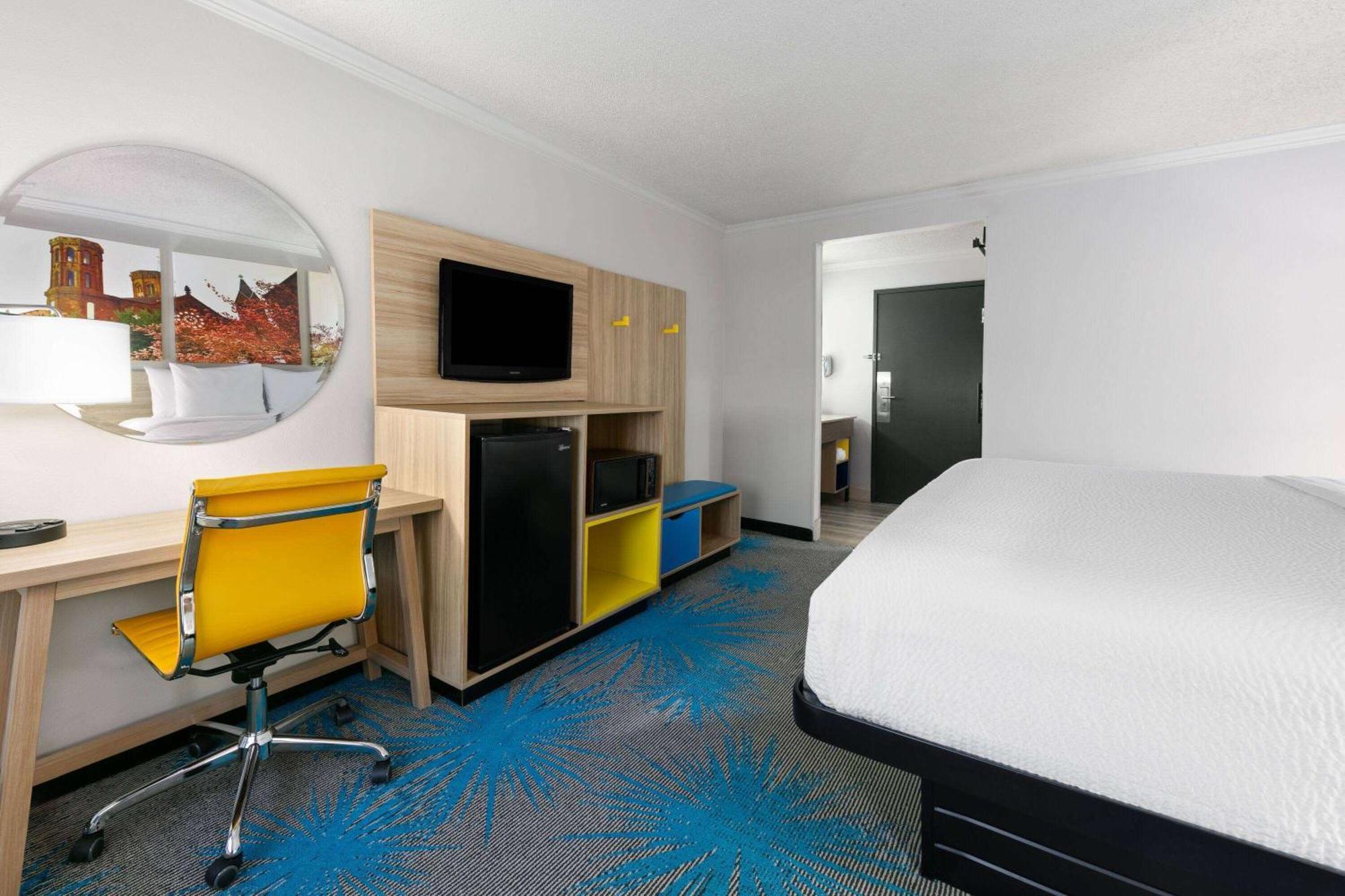 Days Inn By Wyndham Fort Smith Buitenkant foto