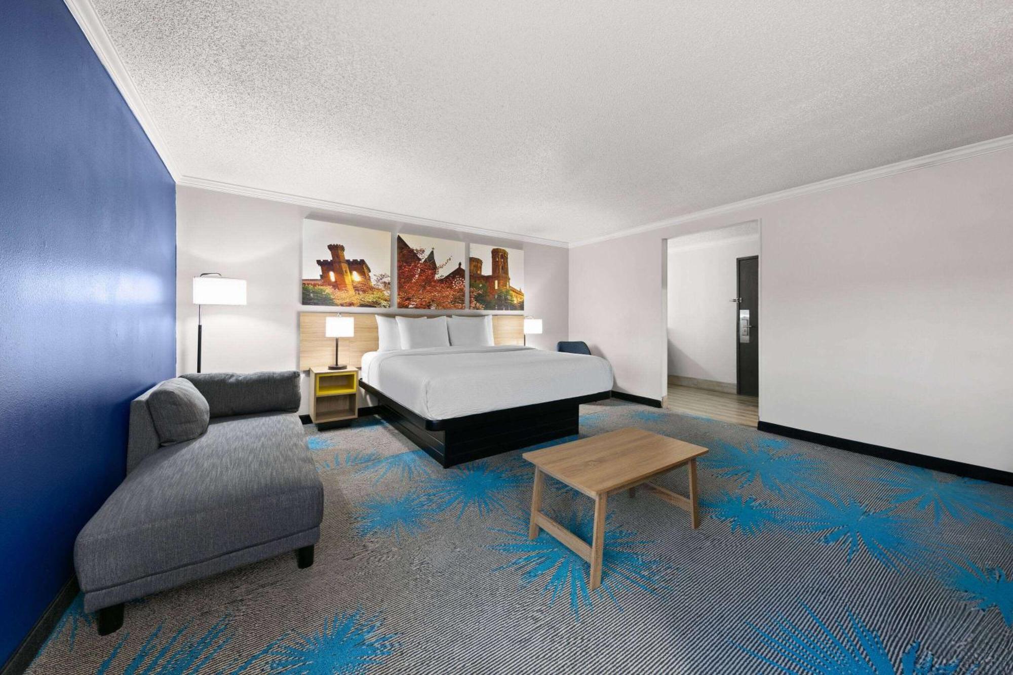 Days Inn By Wyndham Fort Smith Buitenkant foto