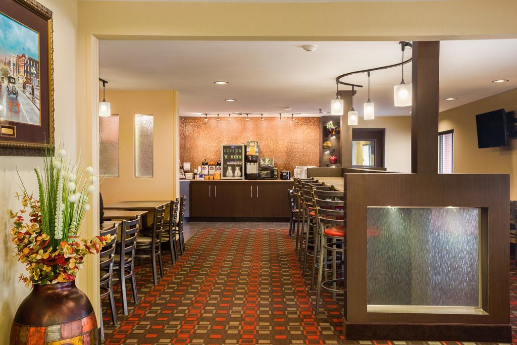 Days Inn By Wyndham Fort Smith Buitenkant foto